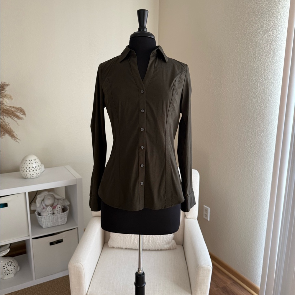 Express The Essential Shirt - Size M - Dark Olive